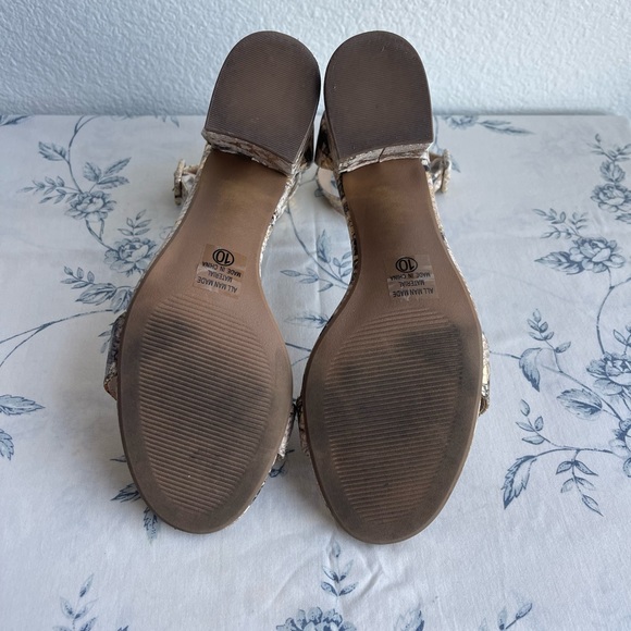 gold snake print block heels - Picture 3 of 4